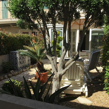Apartamento Mistral Gagnant Fréjus Exterior foto