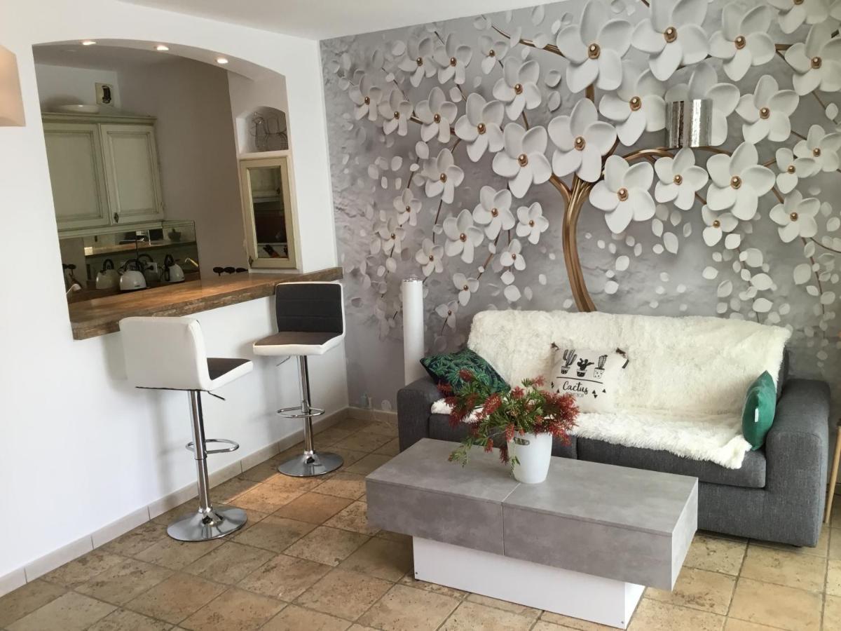 Apartamento Mistral Gagnant Fréjus Exterior foto
